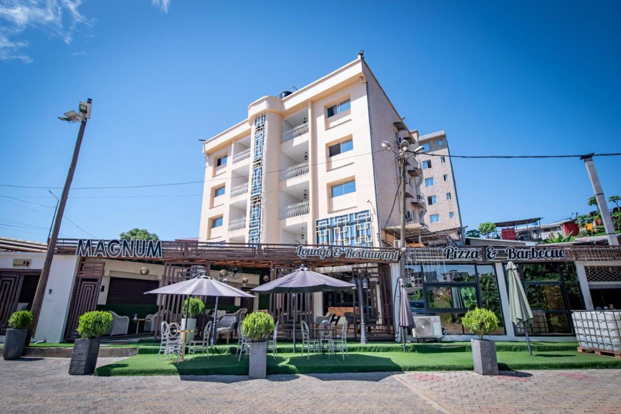Villa Magnum Douala Eksteriør billede