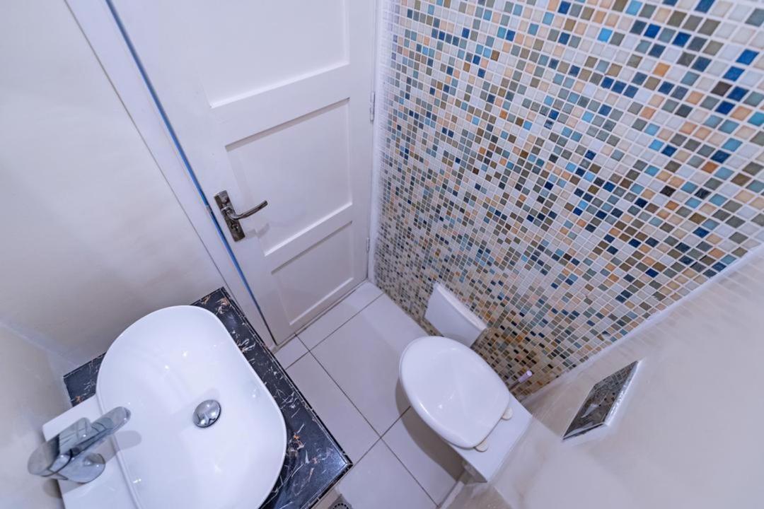 Villa Magnum Douala Eksteriør billede